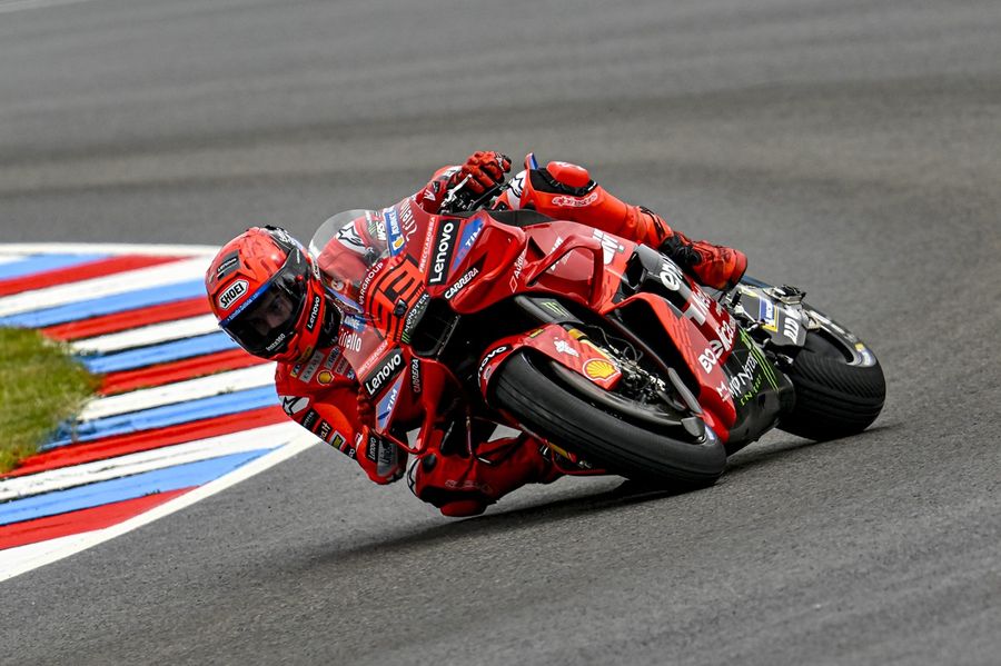 Marc Marquez vince la sprint di Brno, Bastianini sul podio Marc Marquez vince la sprint di Brno, Bastianini sul podio