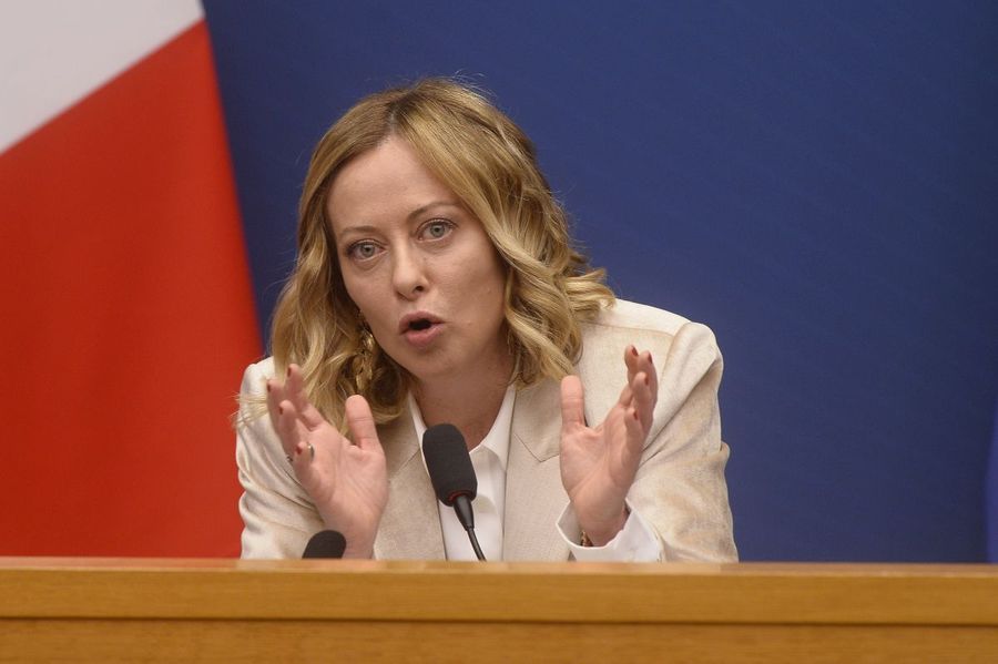 Meloni “Elettori non si fanno trattare da stupidi dalla sinistra” Meloni “Elettori non si fanno trattare da stupidi dalla sinistra”