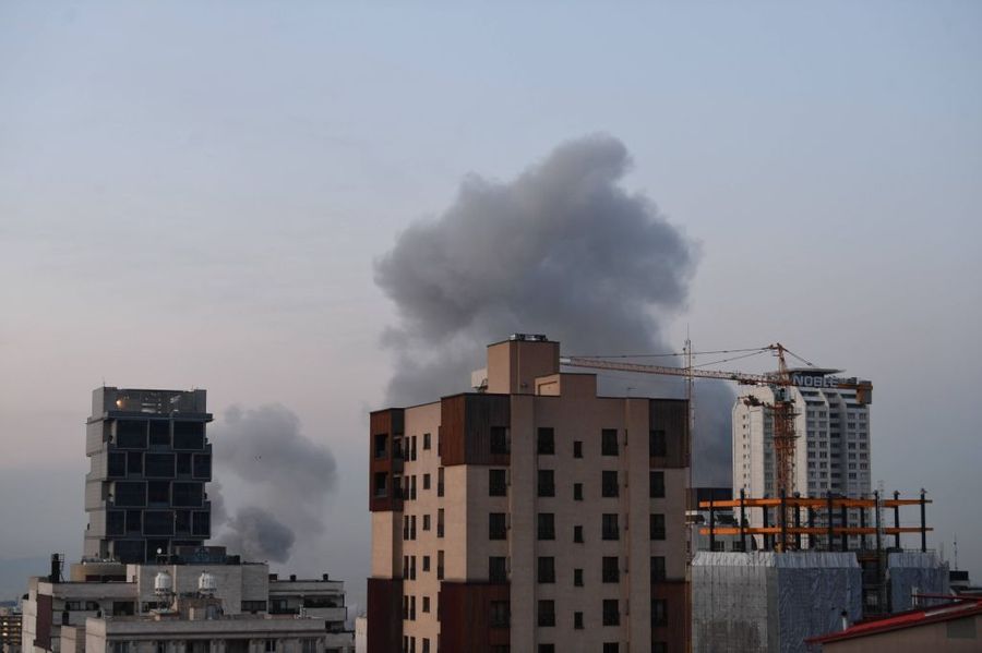 Esplosioni a Teheran e in altre città dell’Iran, risposta missilistica su Tel Aviv
