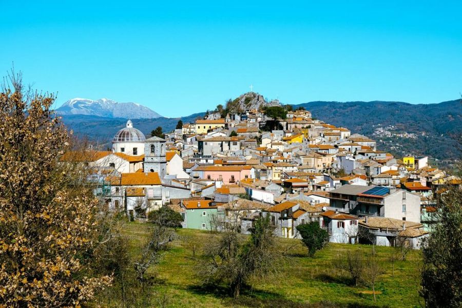 A Rotonda il pane diventa patrimonio culturale: "Oltre la Crosta" tra arte, memoria e comunità A Rotonda il pane diventa patrimonio culturale: "Oltre la Crosta" tra arte, memoria e comunità