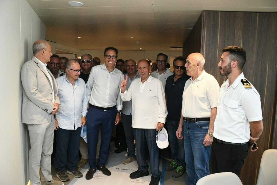 Lampedusa accoglie il "Costanza I di Sicilia": il nuovo traghetto regionale rivoluziona i collegamenti con le isole minori Lampedusa accoglie il "Costanza I di Sicilia": il nuovo traghetto regionale rivoluziona i collegamenti con le isole minori