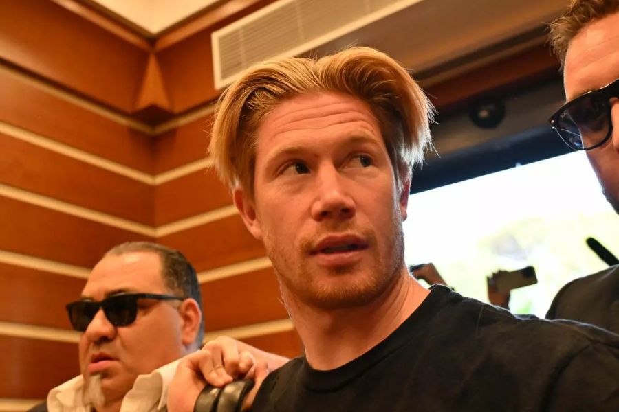 Il Napoli ufficializza l’acquisto di Kevin De Bruyne Il Napoli ufficializza l’acquisto di Kevin De Bruyne