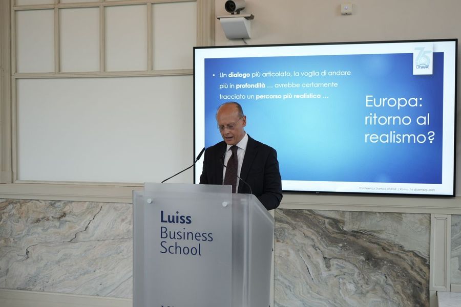 Unrae “Per il pacchetto Automotive Ue servono scelte chiare e senza rinvii”