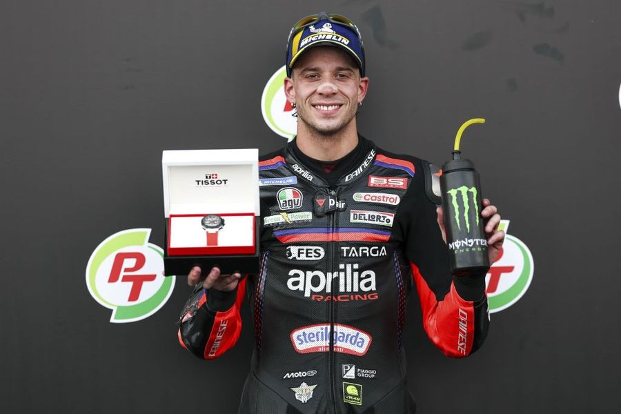 Bezzecchi domina in Thailandia, Marc Marquez si ritira Bezzecchi domina in Thailandia, Marc Marquez si ritira