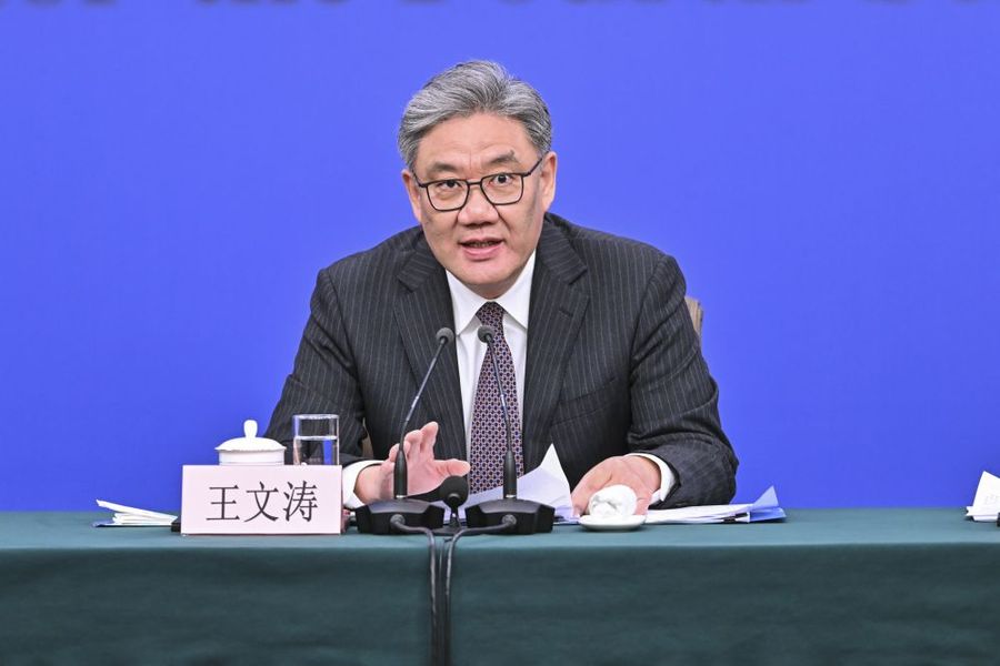 Ministro Commercio Cina, promuoveremo import servizi di consumo di alta qualità Ministro Commercio Cina, promuoveremo import servizi di consumo di alta qualità