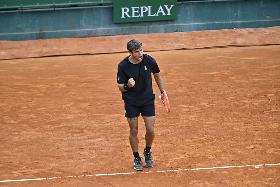 Cobolli batte Zverev e vola in finale a Monaco di Baviera Cobolli batte Zverev e vola in finale a Monaco di Baviera