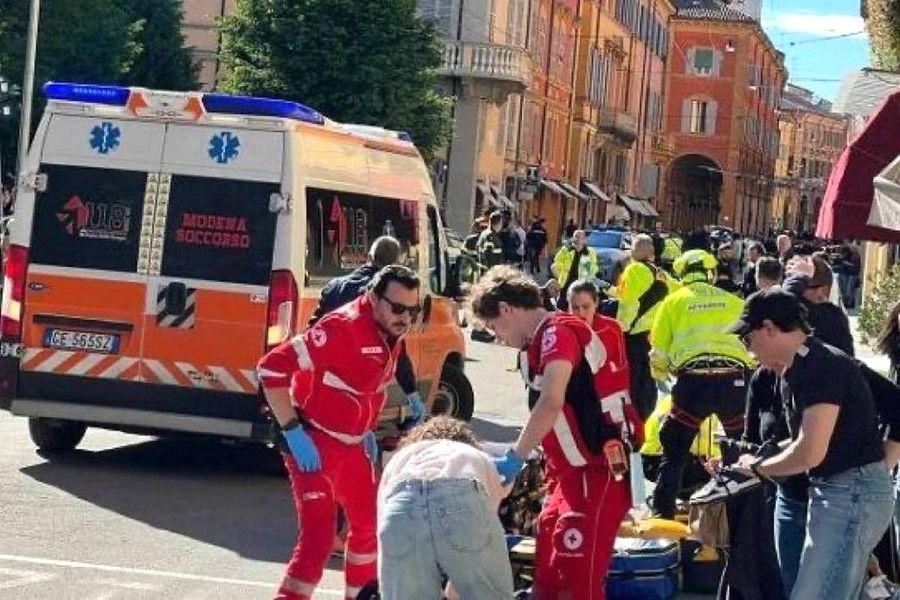 Modena, restano gravi quattro feriti, attivato supporto psicologico