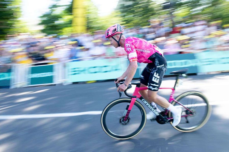 Valgren conquista la tappa di Andalo, Vingegaard resta leader del Giro Valgren conquista la tappa di Andalo, Vingegaard resta leader del Giro