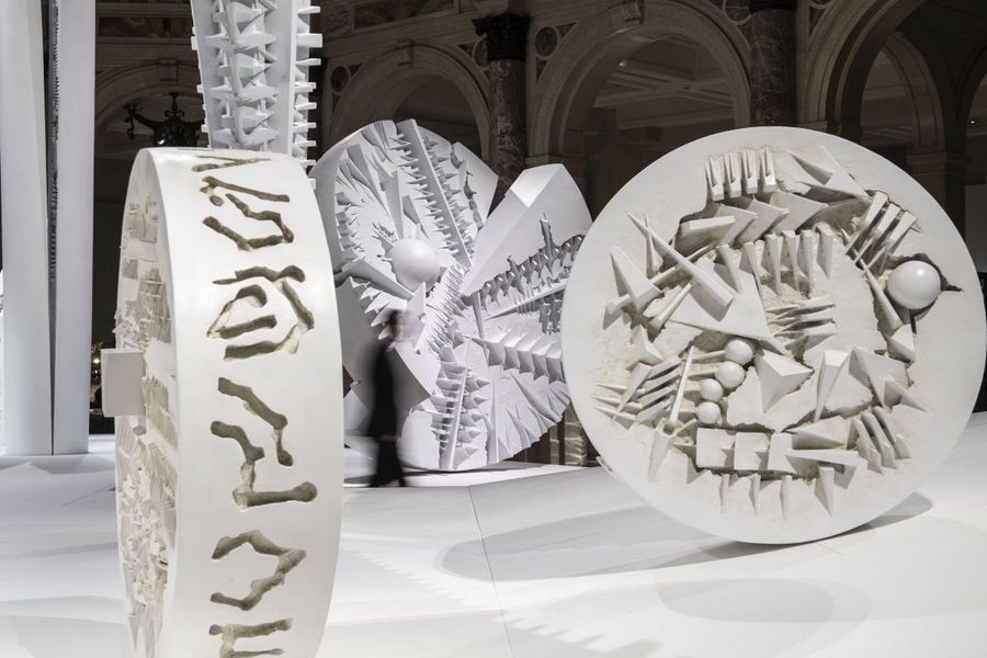 Intesa Sanpaolo, alle Gallerie d’Italia le grandi opere di Arnaldo Pomodoro Intesa Sanpaolo, alle Gallerie d’Italia le grandi opere di Arnaldo Pomodoro