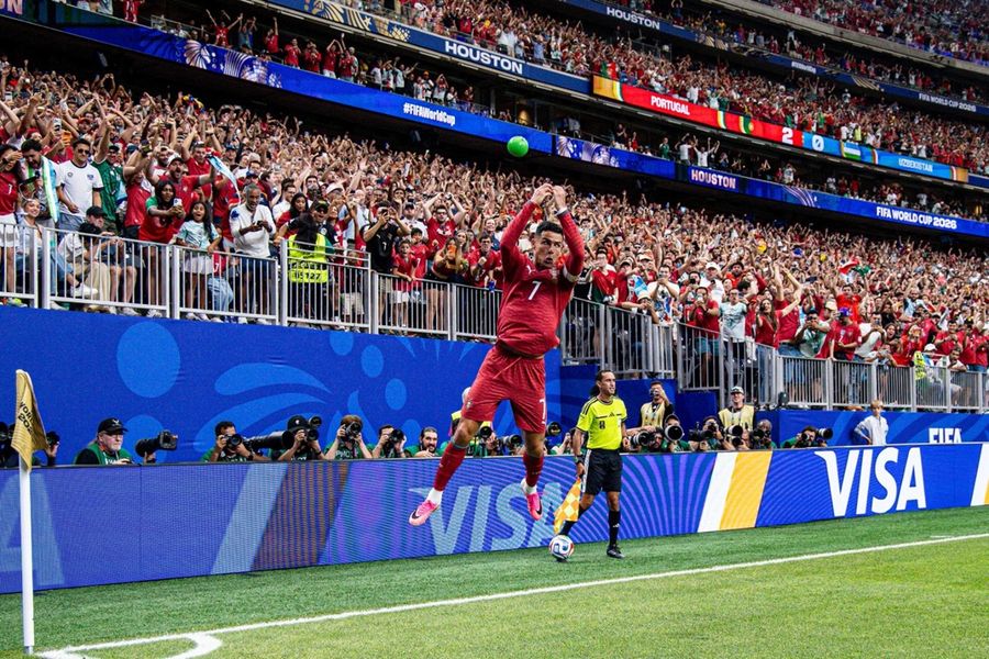 Doppietta storica di Ronaldo, il Portogallo travolge l’Uzbekistan 5-0 Doppietta storica di Ronaldo, il Portogallo travolge l’Uzbekistan 5-0