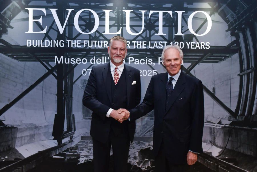 Webuild, il ministro Giuli visita EVOLUTIO “E’ una mostra sorprendente”