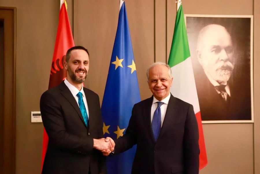 Piantedosi a Tirana incontra l’omologo albanese “Ottima collaborazione”