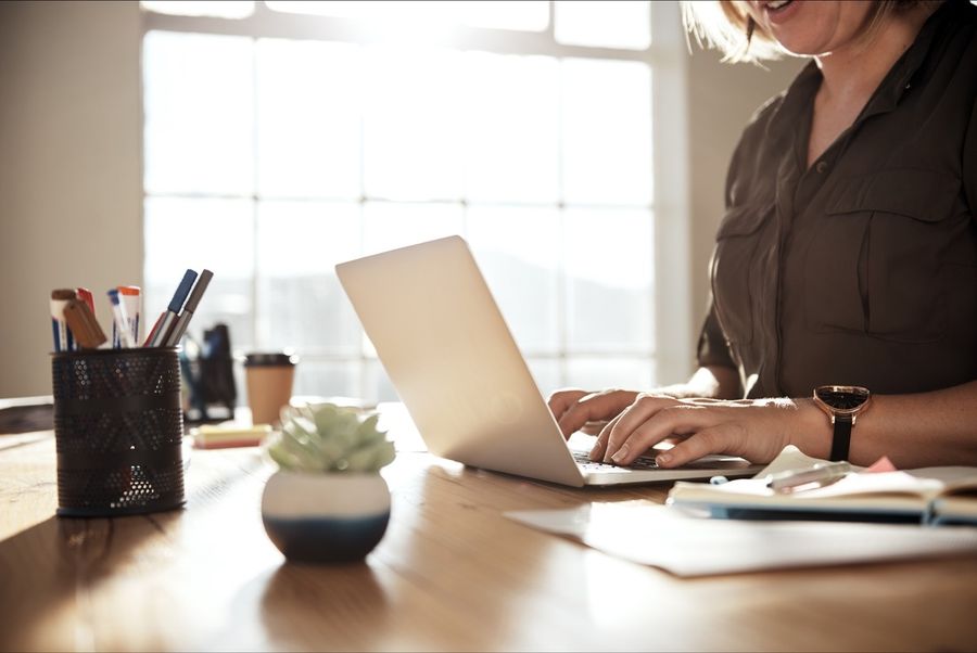 Lavoro agile, nuovo obbligo di legge in vigore dal 7 aprile: arriva l’informativa scritta annuale