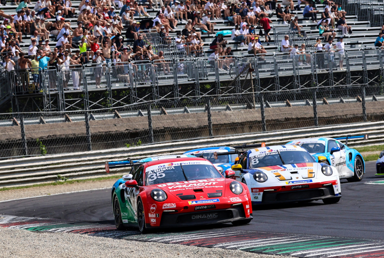 Porsche Carrera Cup Italia, a Vallelunga la resa dei conti: Bristot leader, ma Delli Guanti accorcia le distanze