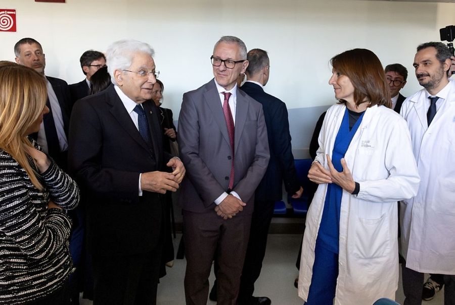 Mattarella a medici ospedale di Modena “Grazie per quello che fate”