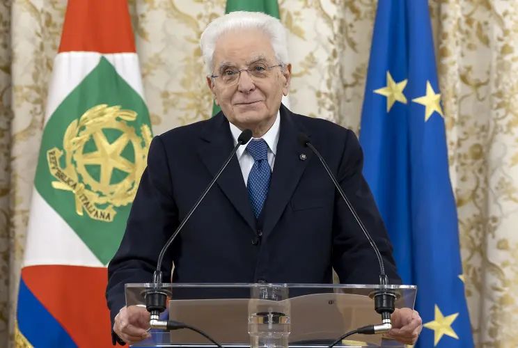 Mattarella “Dopo il ventennio fascista il 2 giugno segnò una svolta nel Paese” Mattarella “Dopo il ventennio fascista il 2 giugno segnò una svolta nel Paese”