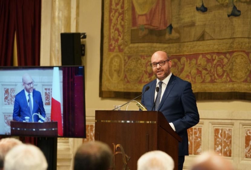 Fontana “Dialogo fondamentale per confronto e cooperazione” Fontana “Dialogo fondamentale per confronto e cooperazione”