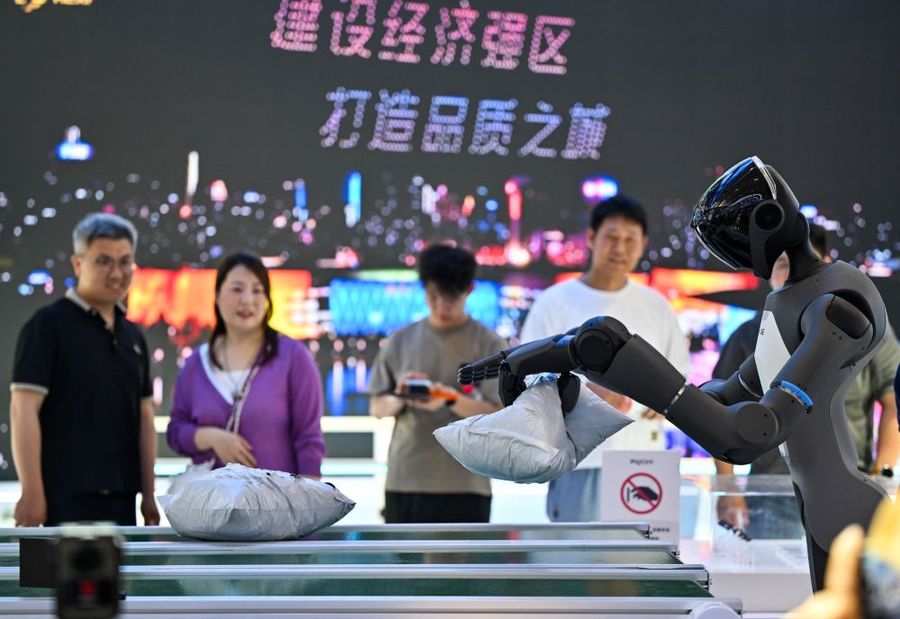 Cina, intelligenza artificiale sempre più integrata nei processi industriali Cina, intelligenza artificiale sempre più integrata nei processi industriali