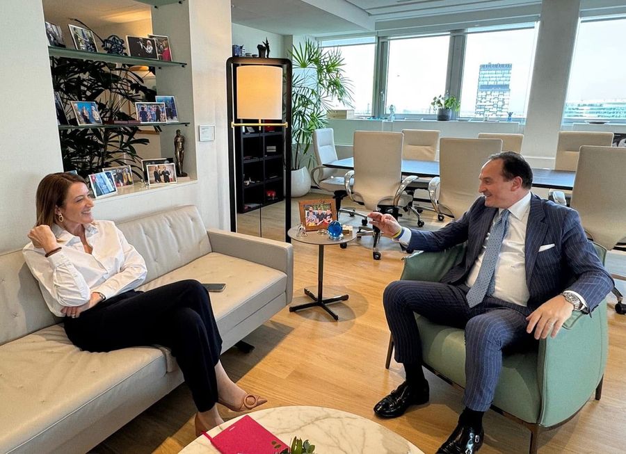 L'incontro tra Cirio e la presidente del Parlamento europeo Metsola L'incontro tra Cirio e la presidente del Parlamento europeo Metsola