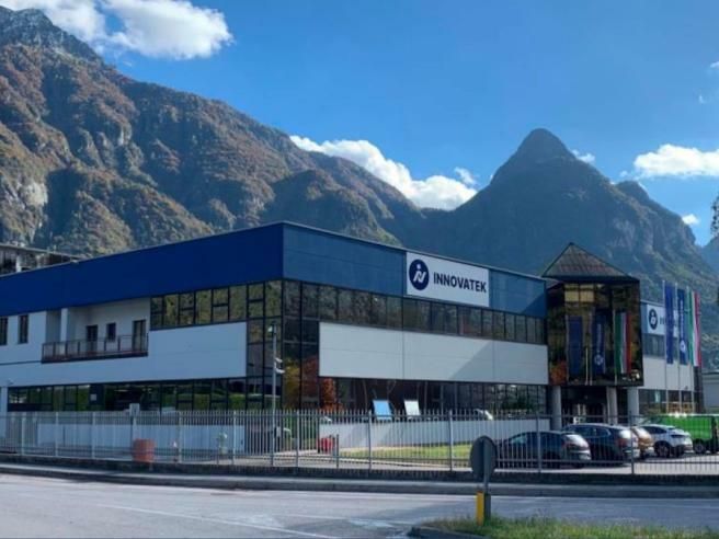 Innovatek, il rilancio di Longarone accelera: cala la cassa integrazione. Bitonci: "Ora puntiamo allo zero" Innovatek, il rilancio di Longarone accelera: cala la cassa integrazione. Bitonci: "Ora puntiamo allo zero"