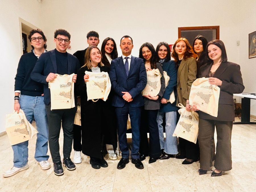 Nuove prospettive formative per i beni culturali in Sicilia Nuove prospettive formative per i beni culturali in Sicilia