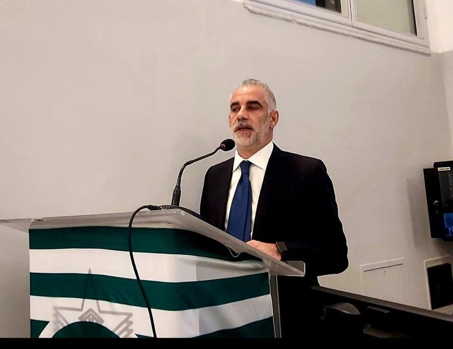 Poste... privatizziamo? Poste... privatizziamo?