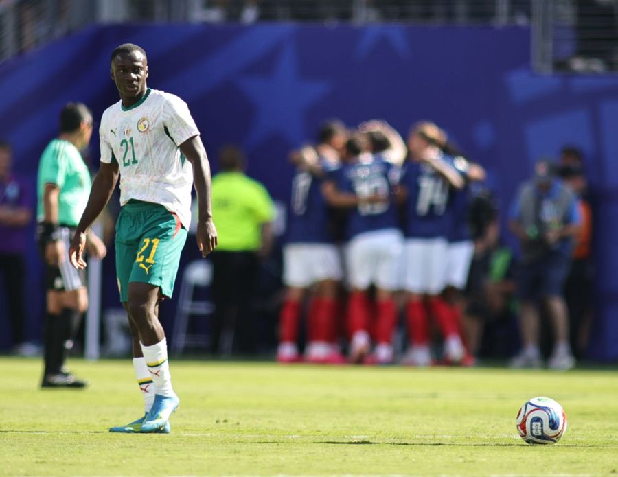 Il Senegal travolge 5-0 l’Iraq e spera nei sedicesimi Il Senegal travolge 5-0 l’Iraq e spera nei sedicesimi