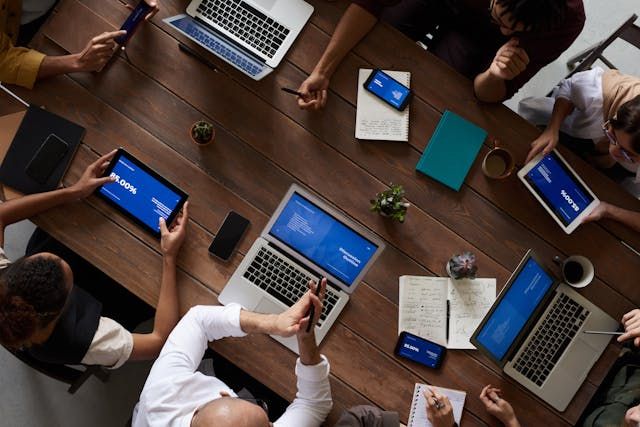 Professionisti 2.0: come reinventarsi con una Partita IVA nel mondo digitale