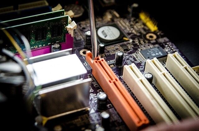 MISE: 20 milioni per la produzione di componenti elettronici e semiconduttori