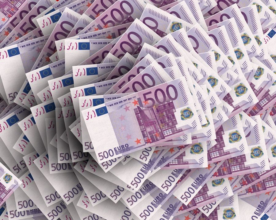Banca d'Italia: i tassi in calo offrono uno slancio positivo all'economia