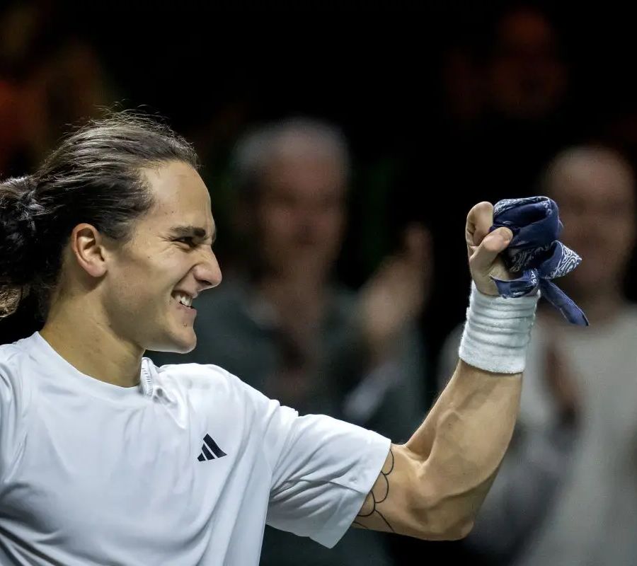 Bellucci batte Tsitsipas e vola in semifinale a Rotterdam