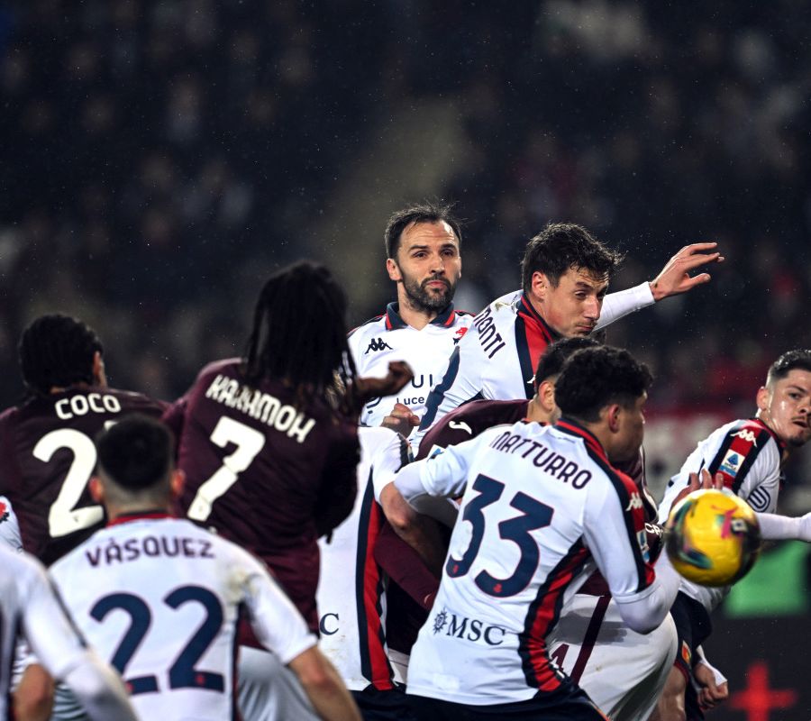 Pinamonti rimedia all’autogol di Thorsby, Torino-Genoa 1-1