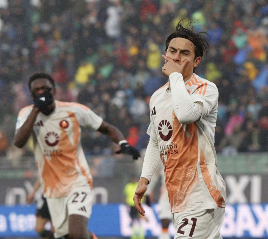 Dybala su rigore, Roma passa a Venezia per 1-0