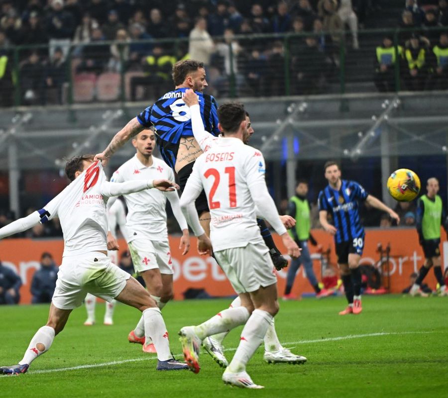 L’Inter batte 2-1 la Fiorentina e si porta a -1 dal Napoli