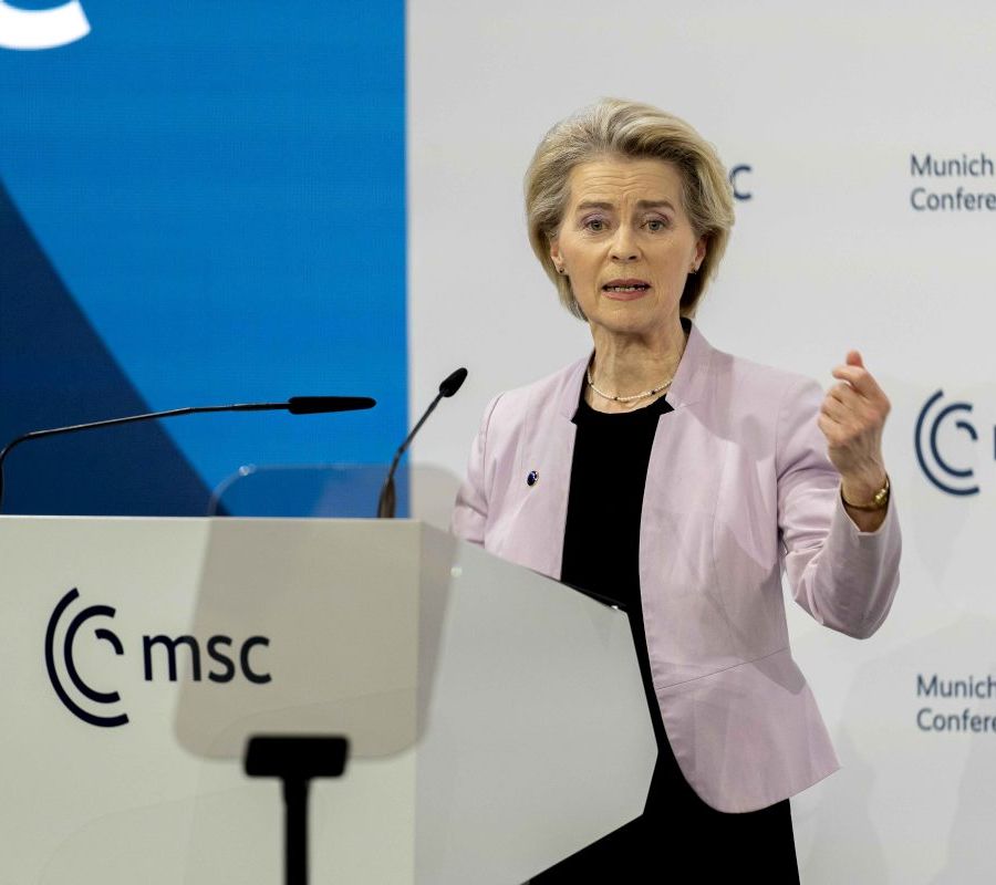 Ue, Von der Leyen “La spesa per la difesa deve aumentare”