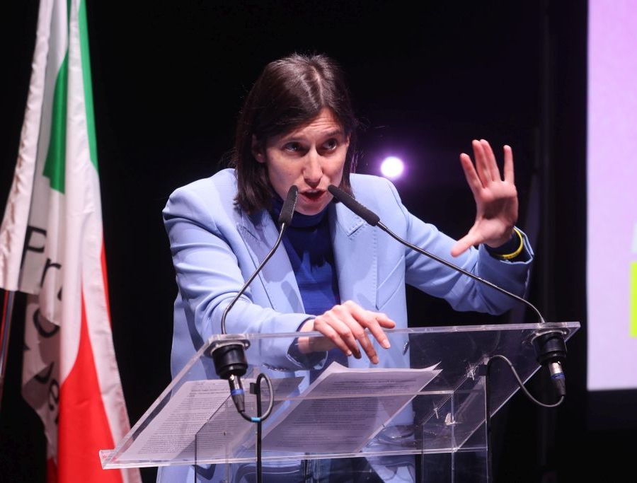 Schlein “Europa o Trump, Meloni venga a dire in Aula da che parte sta”