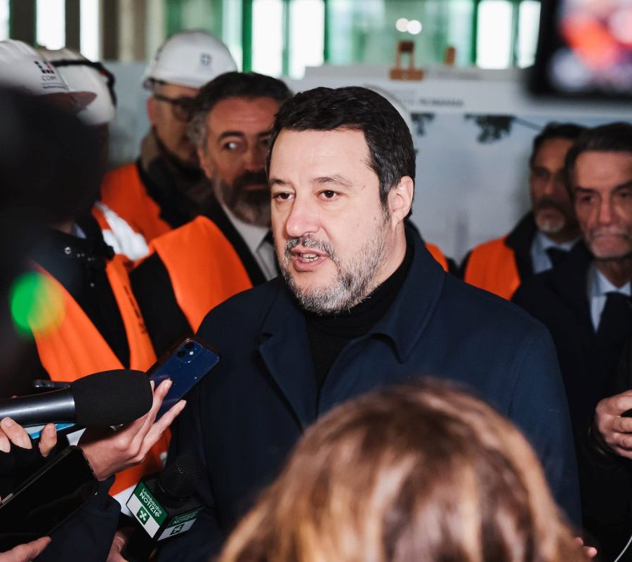Ucraina, Salvini “Prima di mandare soldati essere certi di cosa si fa”