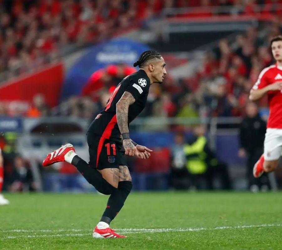 Il Barça passa in casa del Benfica, decide Raphinha