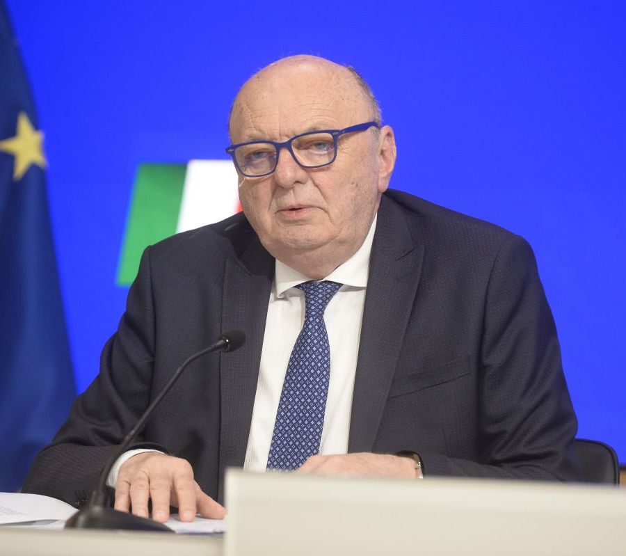 Nucleare, Pichetto Fratin “Possibile abbattimento bollette del 30-40%”