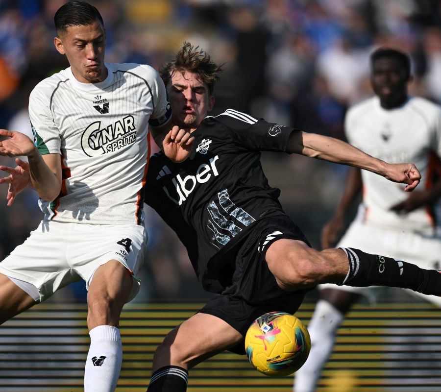 Il Venezia beffa il Como nel recupero, 1-1 al Sinigaglia
