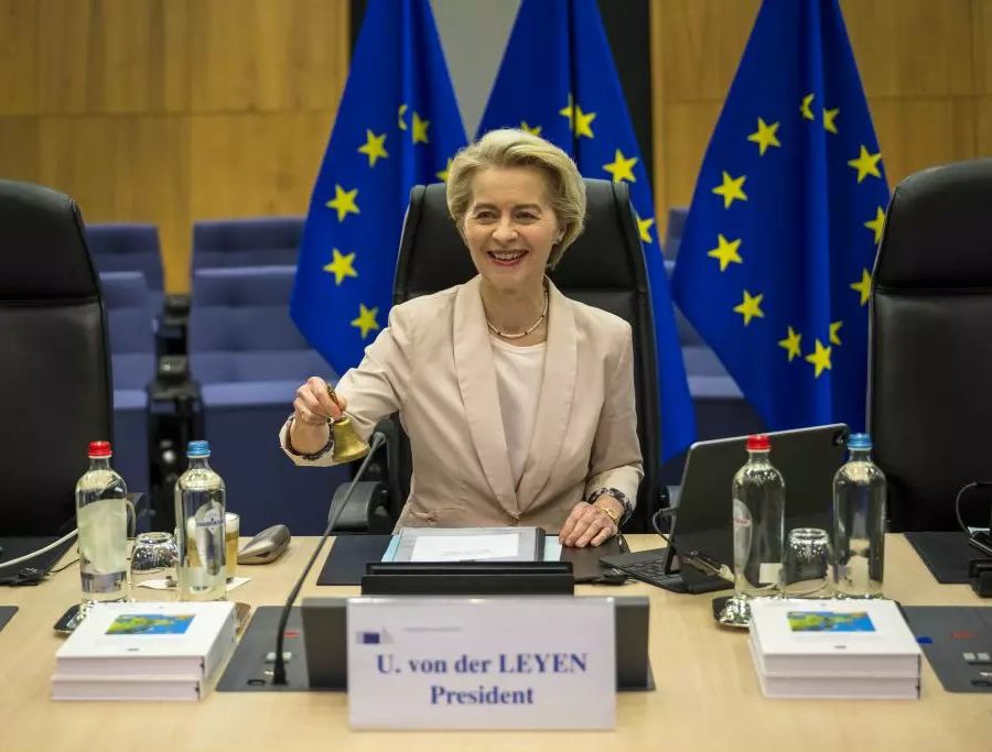 Von der Leyen “La difesa comune nostro compito, Putin vicino ostile”