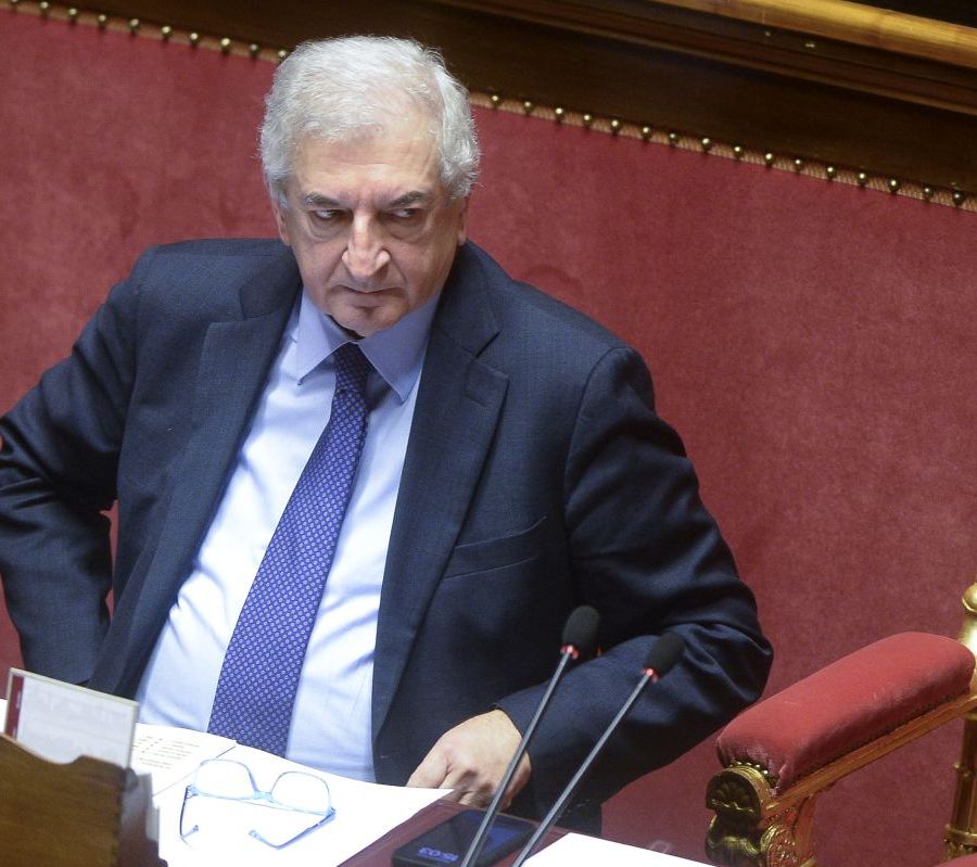 Foti “No a fondi coesione per finanziare la difesa”