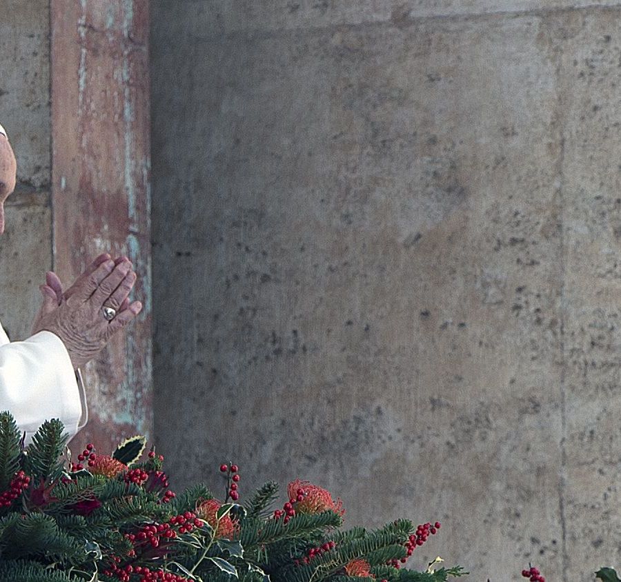 Il medico che ha curato Papa Francesco “Così lo abbiamo salvato”