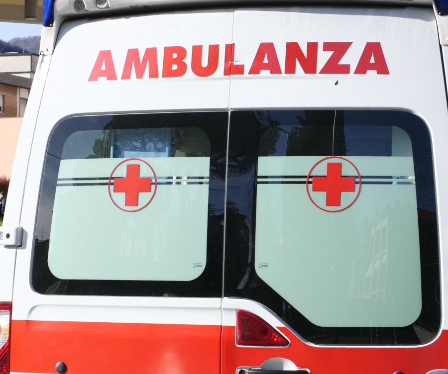 Accoltellata per strada a Messina, muore 21enne