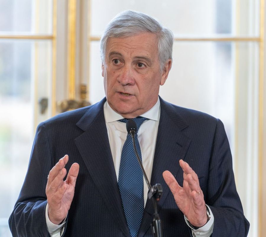 Medio Oriente, Tajani “sostegno a iniziative di pace dei Paesi arabi”