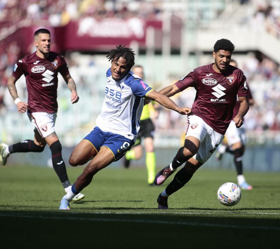 Torino-Verona 1-1: Adams sbaglia un rigore, poi Elmas risponde a Sarr