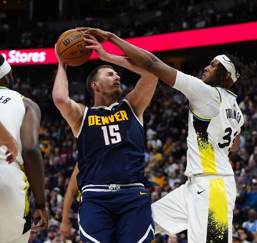 Curry sbatte sul muro di Houston, Jokic fenomeno ma Denver va ko