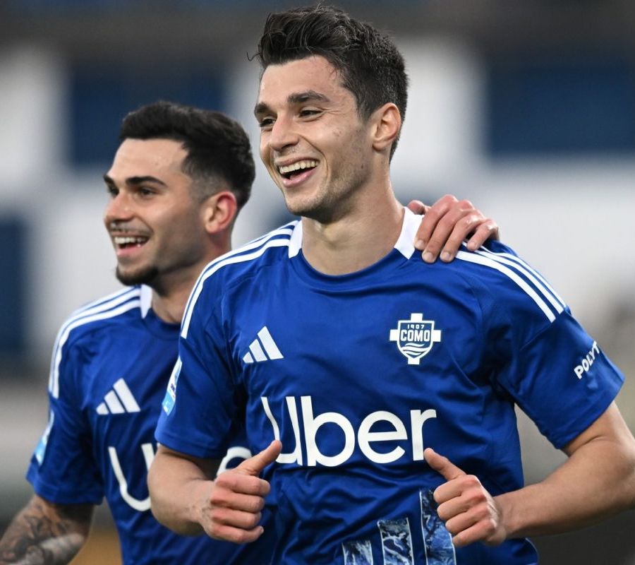 Il Como piega il Torino 1-0, Douvikas decisivo