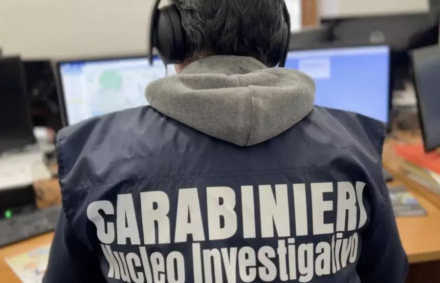 Napoli, duro colpo a due clan della Camorra. 24 indagati