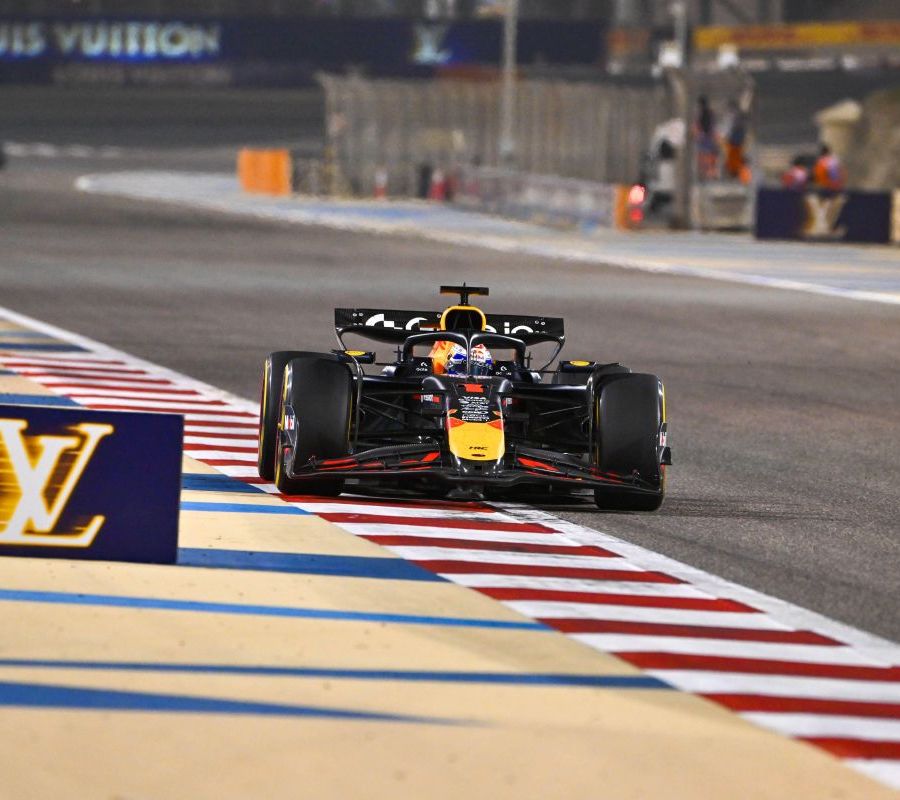 Verstappen in pole in Arabia Saudita, quarto tempo per Leclerc